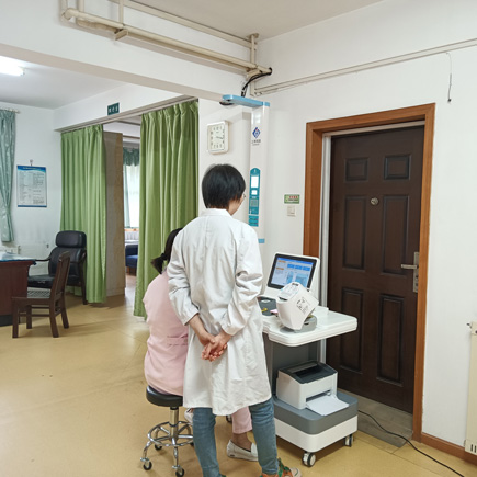 <b>加强医养结合，湖北武汉市茶港医务室装机SH-T16健康幼屋一体机</b>